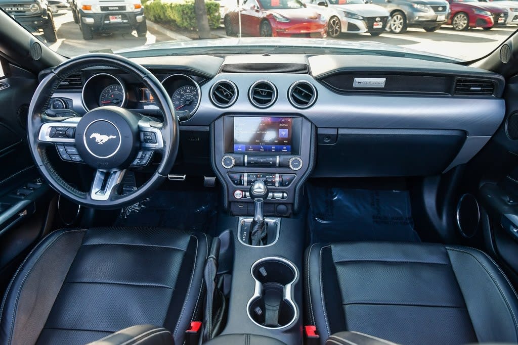 Thumbnail: 2022 Ford Mustang - 10