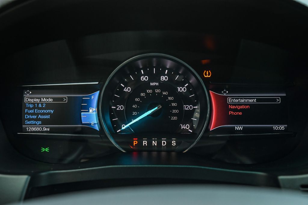 Thumbnail: 2017 Ford Explorer - 14