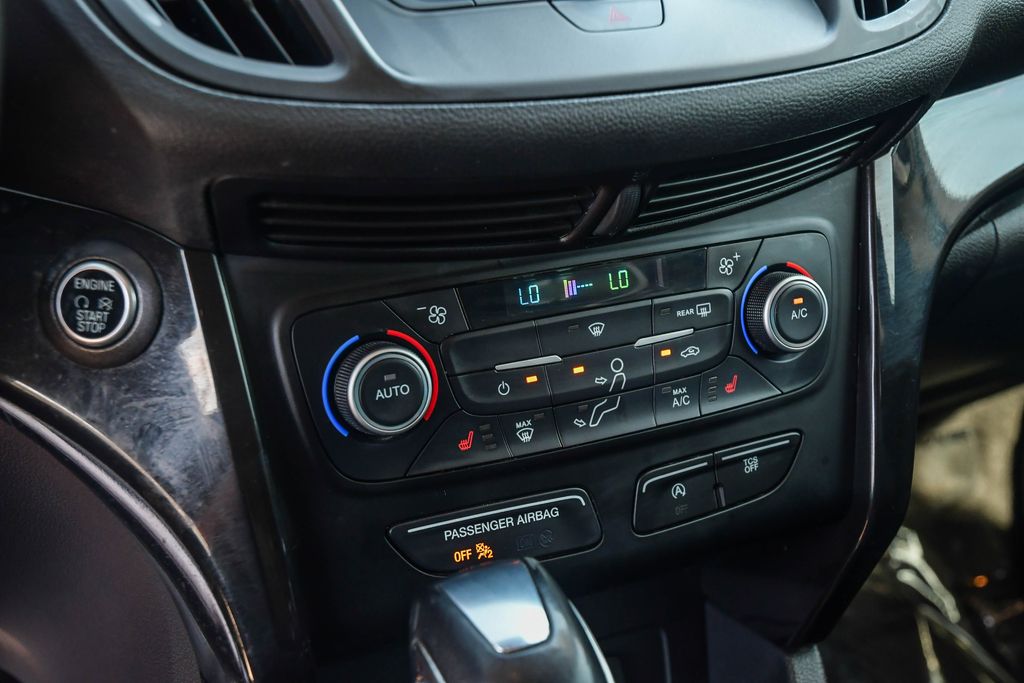 Thumbnail: 2019 Ford Escape - 25