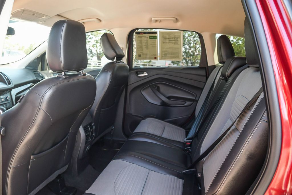 Thumbnail: 2019 Ford Escape - 12