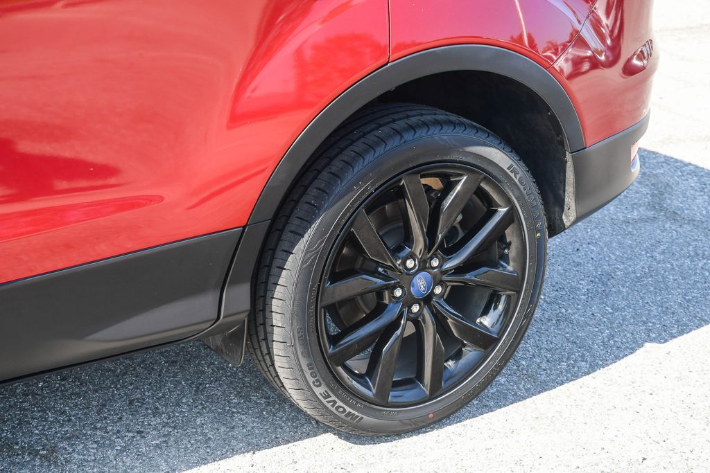 Thumbnail: 2019 Ford Escape - 24