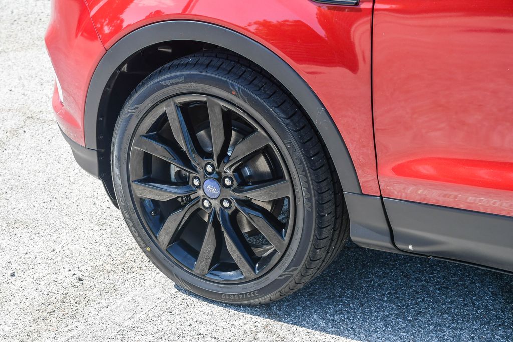 Thumbnail: 2019 Ford Escape - 7
