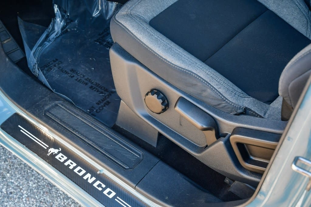 Thumbnail: 2021 Ford Bronco - 27