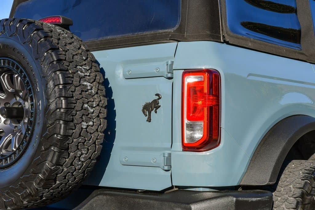 Thumbnail: 2021 Ford Bronco - 18