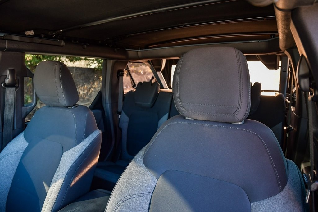 Thumbnail: 2021 Ford Bronco - 12