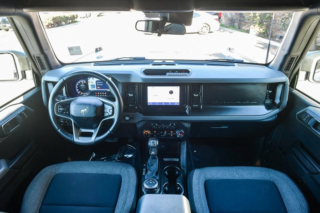 Thumbnail: 2021 Ford Bronco - 10