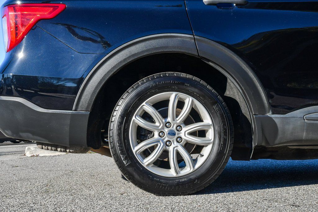 Thumbnail: 2021 Ford Explorer - 6