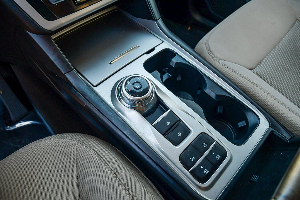 Thumbnail: 2021 Ford Explorer - 12