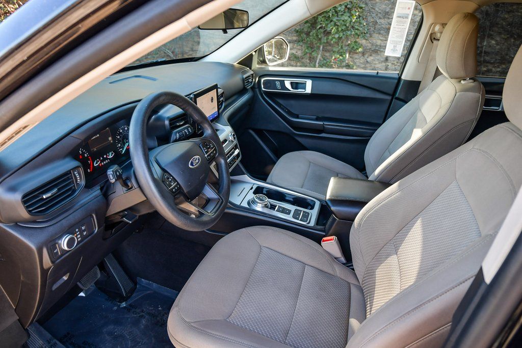 Thumbnail: 2021 Ford Explorer - 9