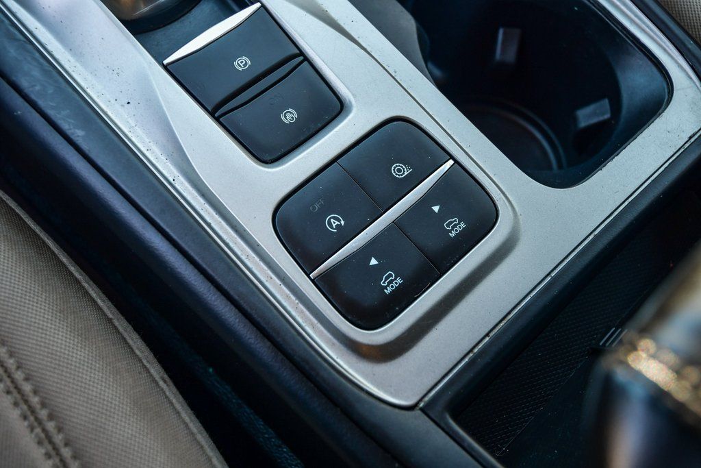 Thumbnail: 2021 Ford Explorer - 27