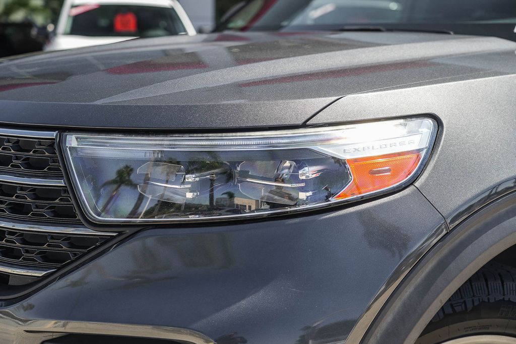 Thumbnail: 2020 Ford Explorer - 17