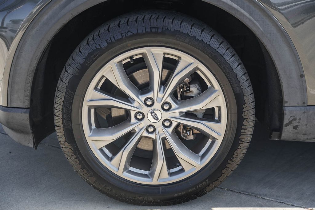 Thumbnail: 2020 Ford Explorer - 21