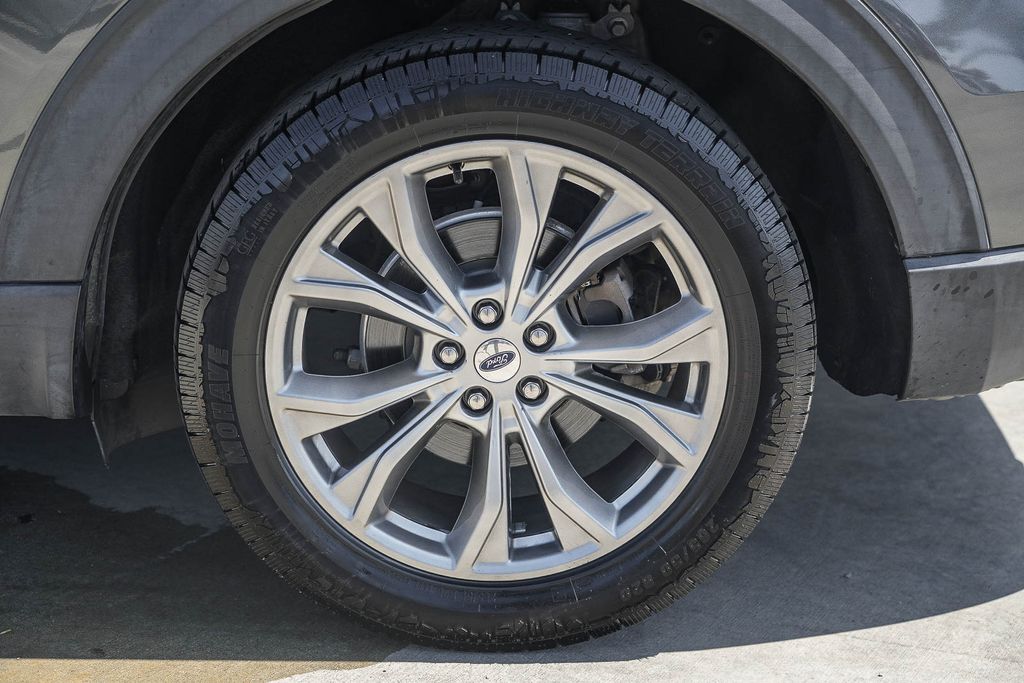 Thumbnail: 2020 Ford Explorer - 7