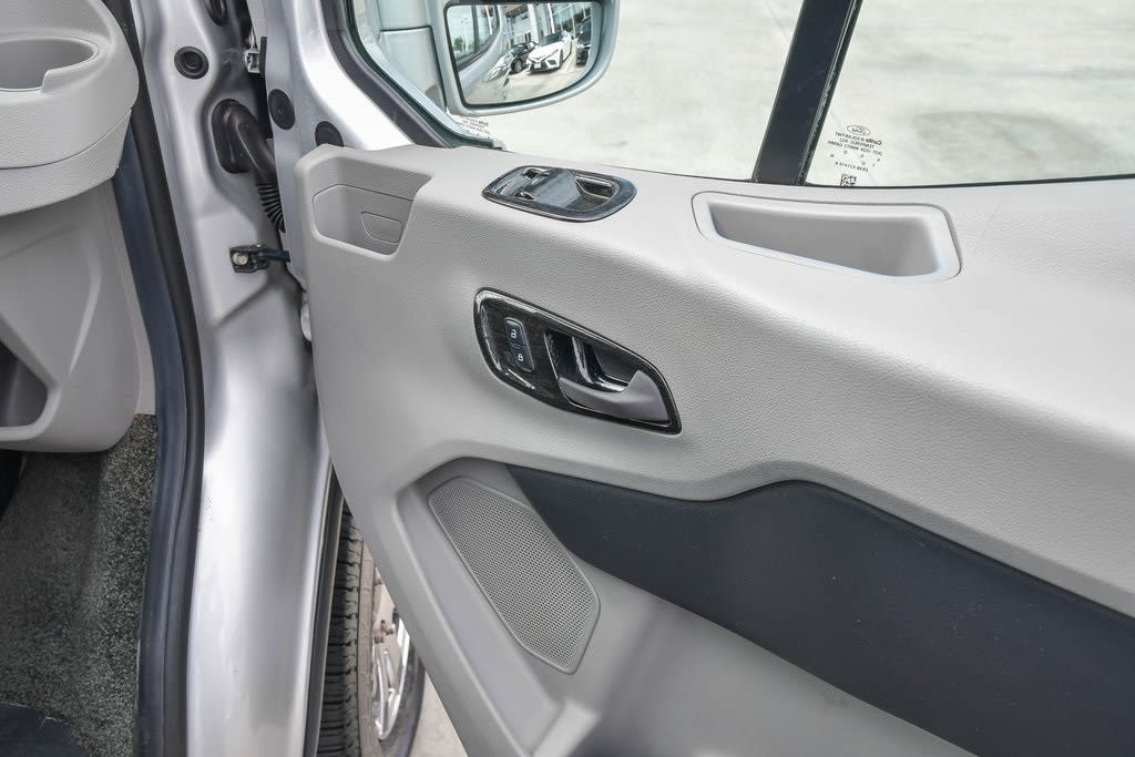2017 Ford Transit Series 150 XL 25