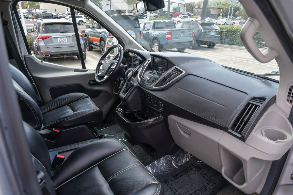 2017 Ford Transit Series 150 XL 13