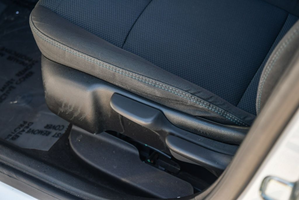 Thumbnail: 2018 Chevrolet Cruze - 26