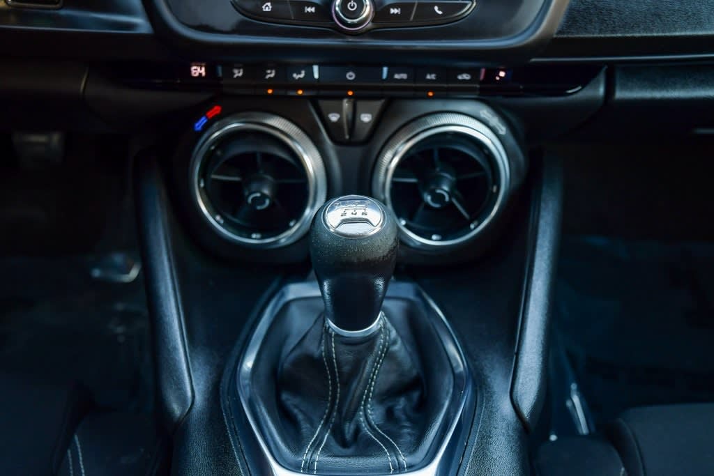 Thumbnail: 2021 Chevrolet Camaro - 15