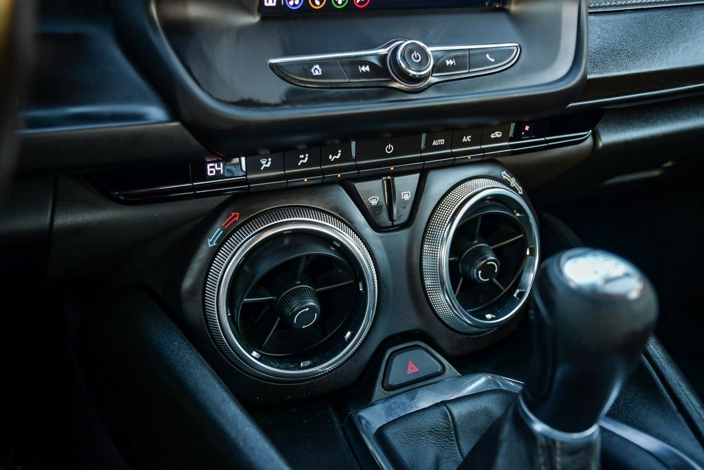 Thumbnail: 2021 Chevrolet Camaro - 31