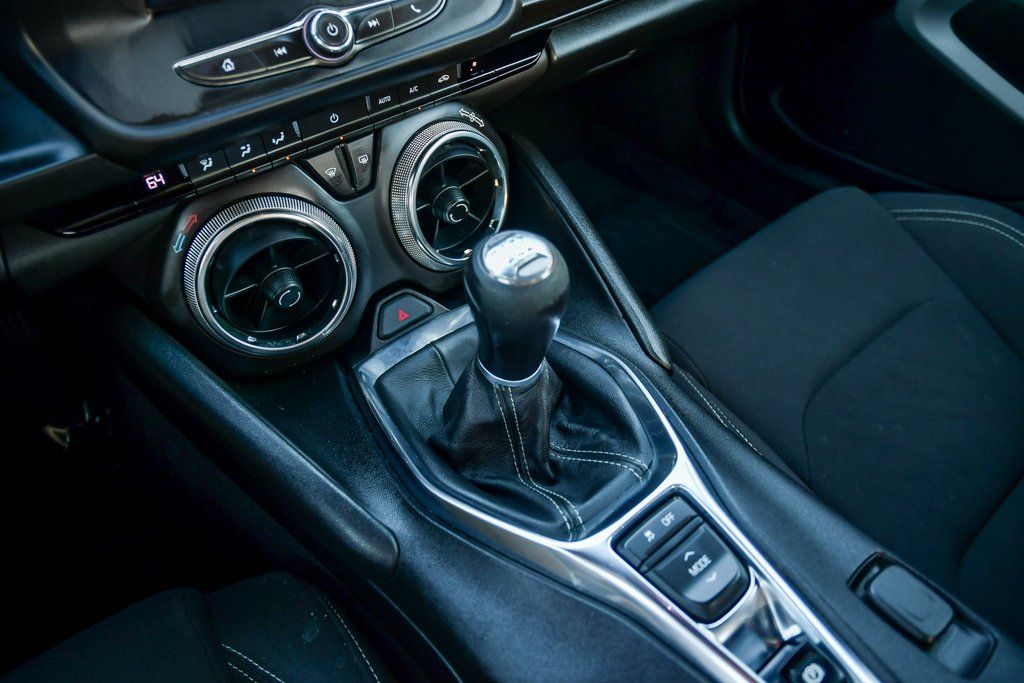 Thumbnail: 2021 Chevrolet Camaro - 29