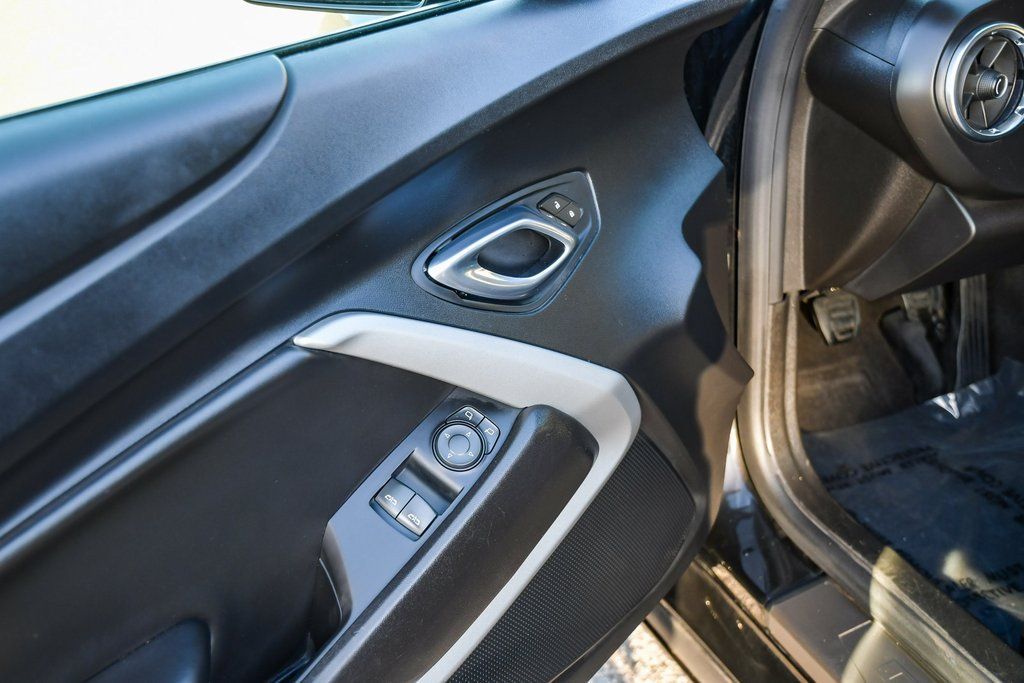 Thumbnail: 2021 Chevrolet Camaro - 26