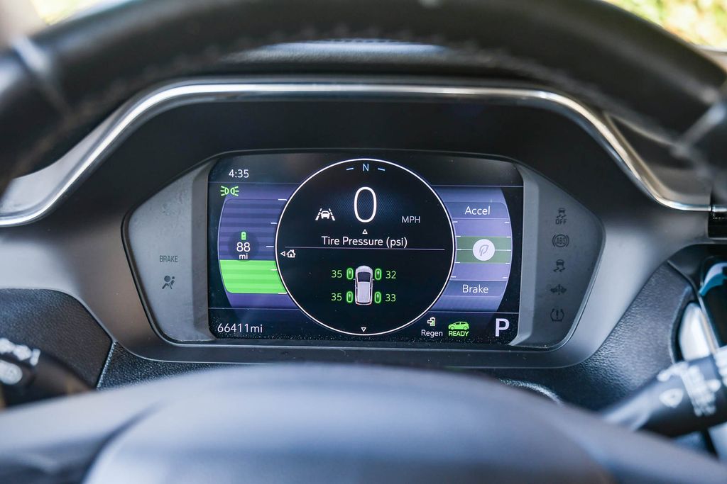 Thumbnail: 2023 Chevrolet Bolt EV - 15