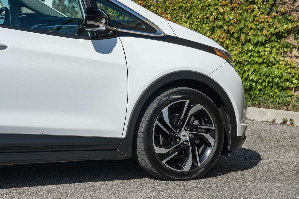 Thumbnail: 2023 Chevrolet Bolt EV - 20
