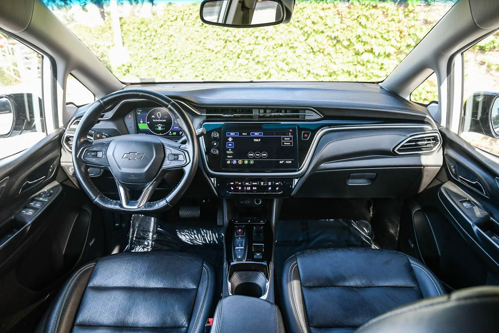Thumbnail: 2023 Chevrolet Bolt EV - 9
