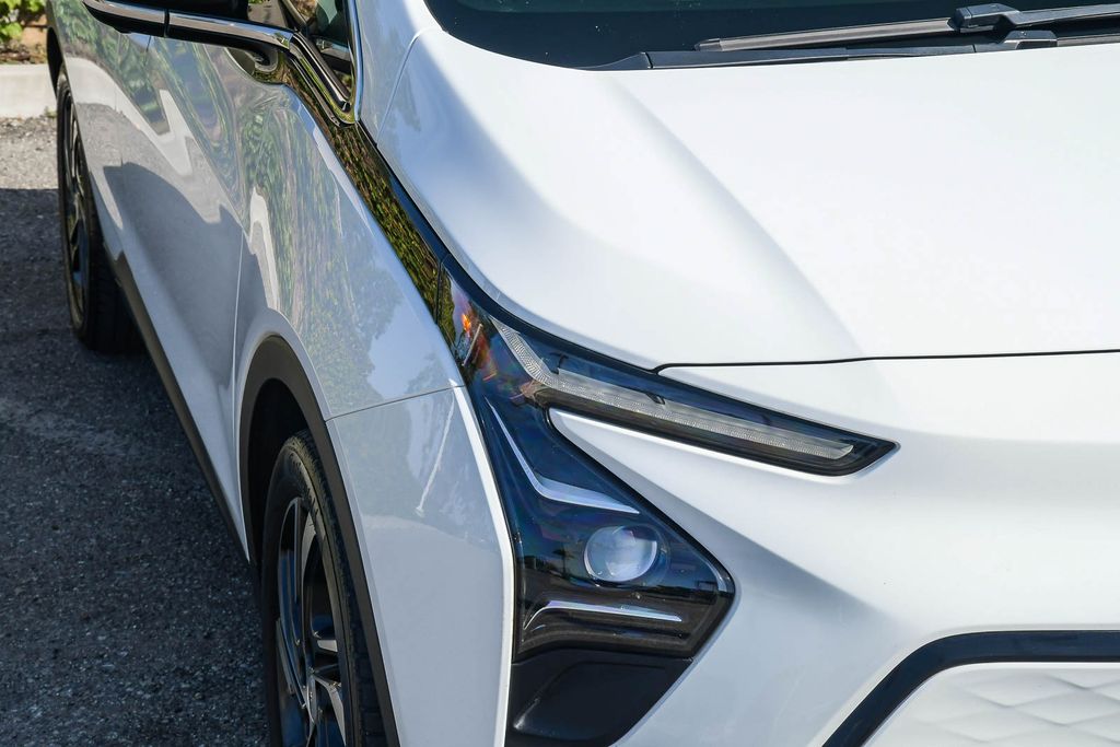 Thumbnail: 2023 Chevrolet Bolt EV - 17