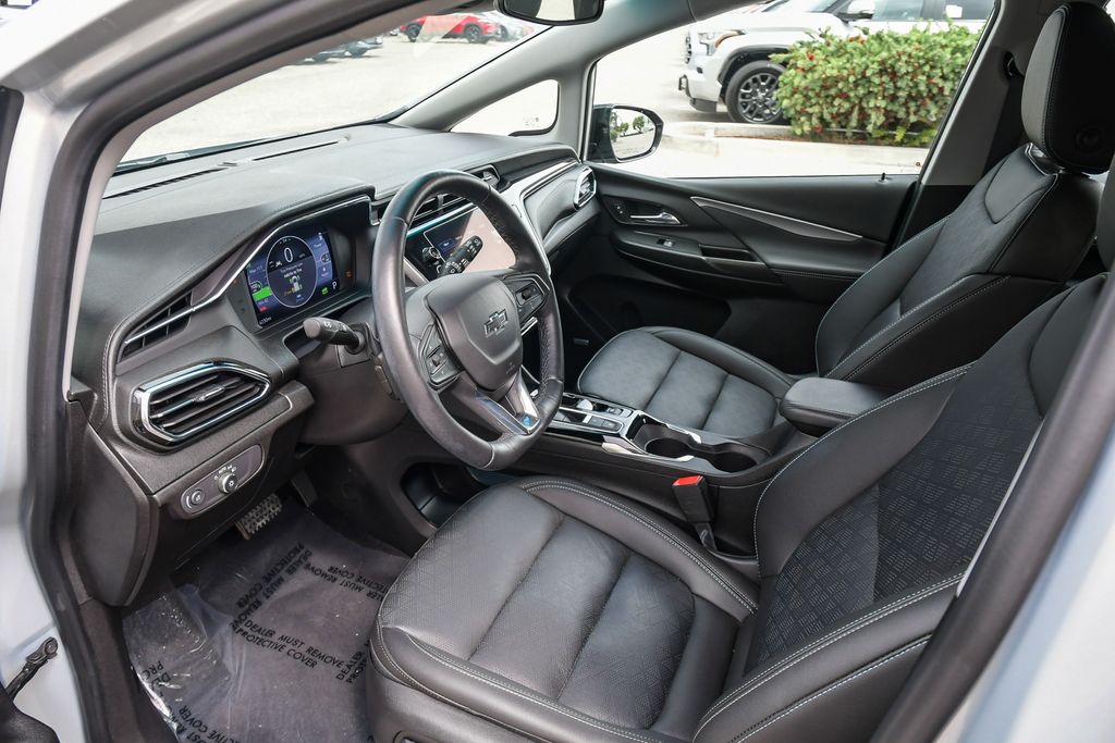 Thumbnail: 2023 Chevrolet Bolt EV - 12
