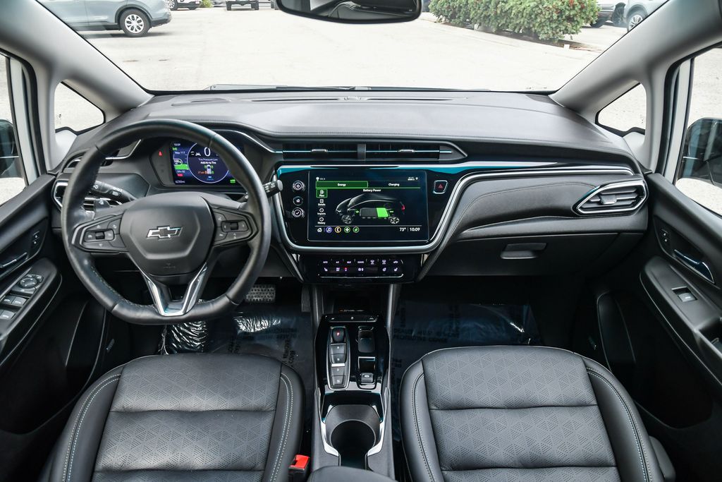 Thumbnail: 2023 Chevrolet Bolt EV - 8