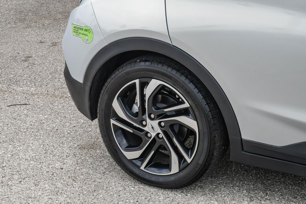 Thumbnail: 2023 Chevrolet Bolt EV - 6