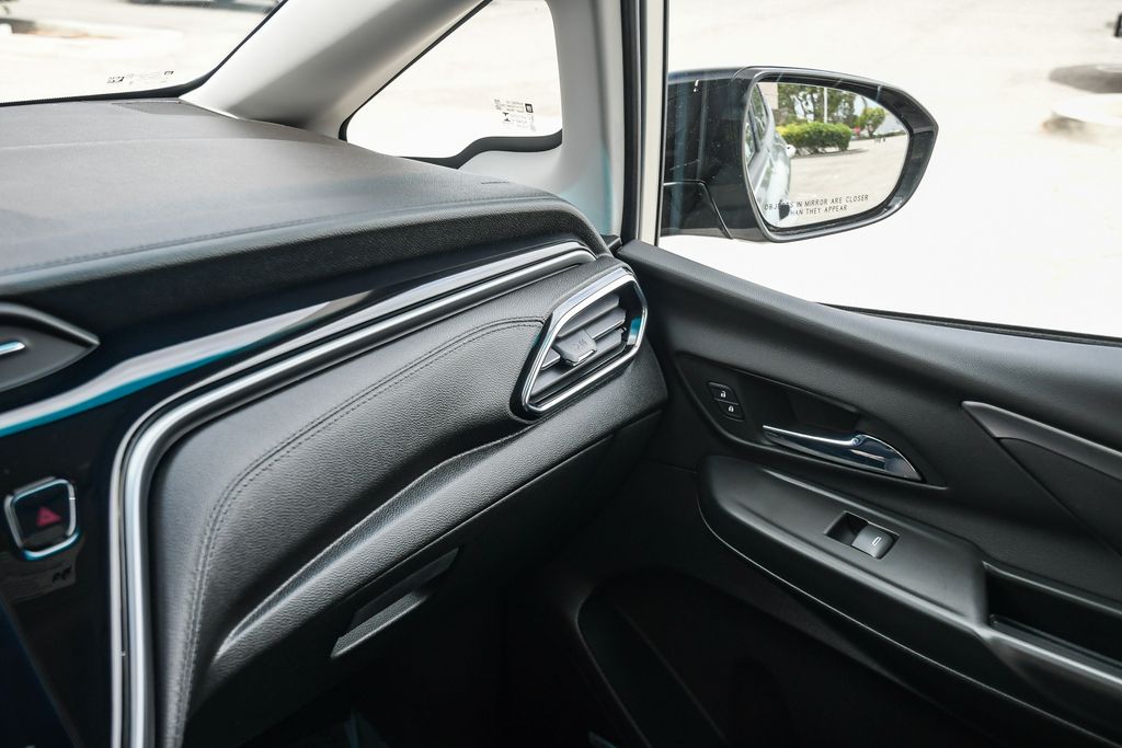 Thumbnail: 2023 Chevrolet Bolt EV - 24