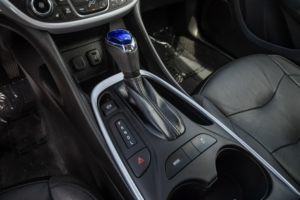 Thumbnail: 2018 Chevrolet Volt - 14