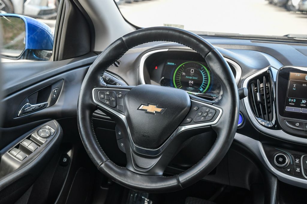 Thumbnail: 2018 Chevrolet Volt - 2