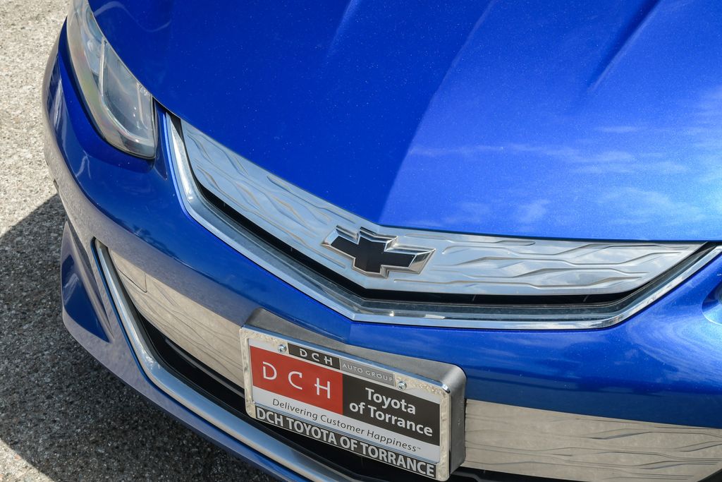 Thumbnail: 2018 Chevrolet Volt - 6