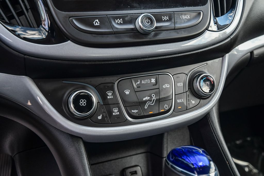 Thumbnail: 2018 Chevrolet Volt - 22
