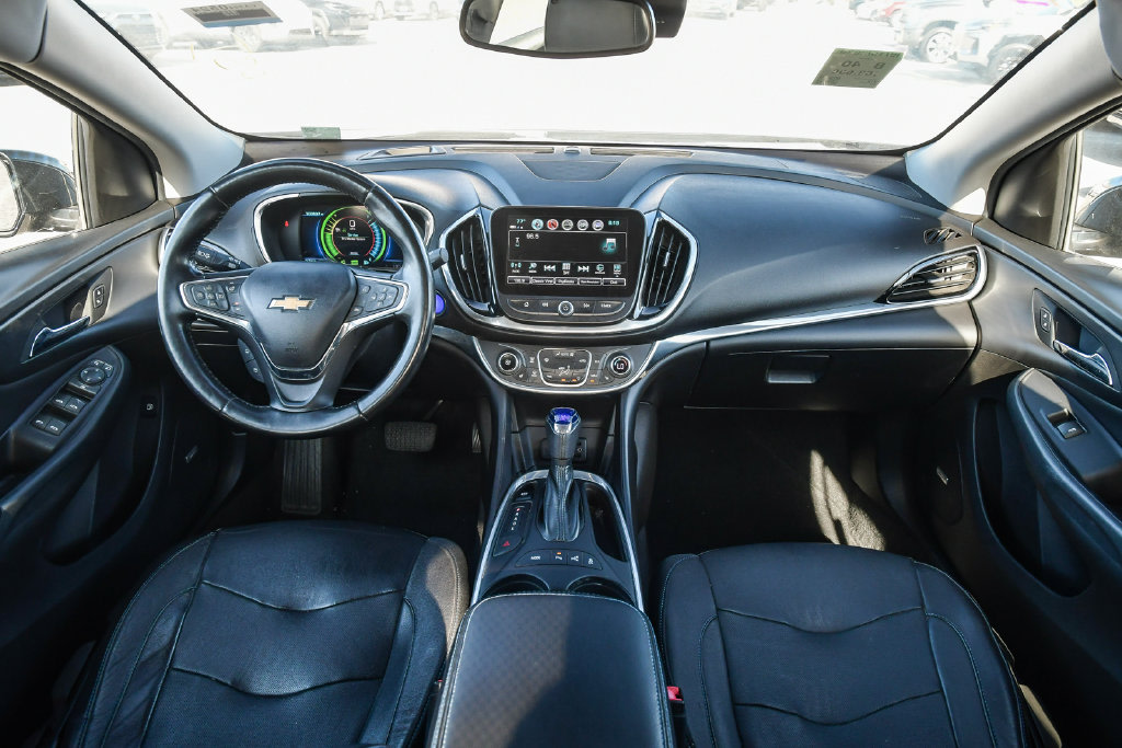Thumbnail: 2018 Chevrolet Volt - 9