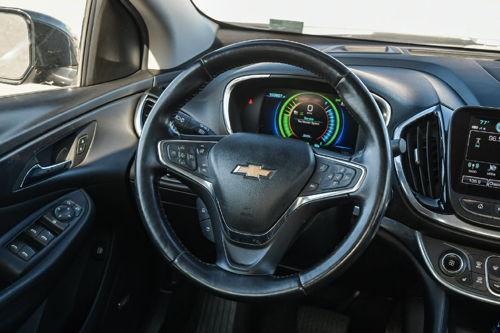 Thumbnail: 2018 Chevrolet Volt - 2
