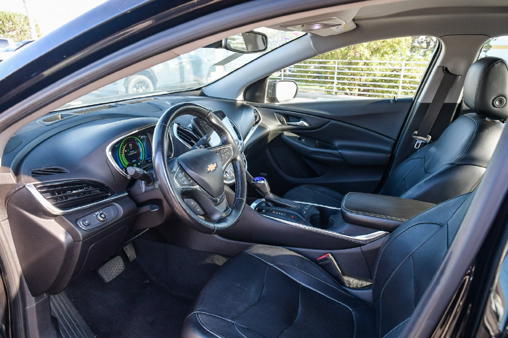 Thumbnail: 2018 Chevrolet Volt - 11