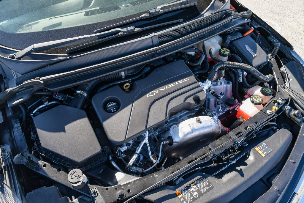 Thumbnail: 2018 Chevrolet Volt - 8