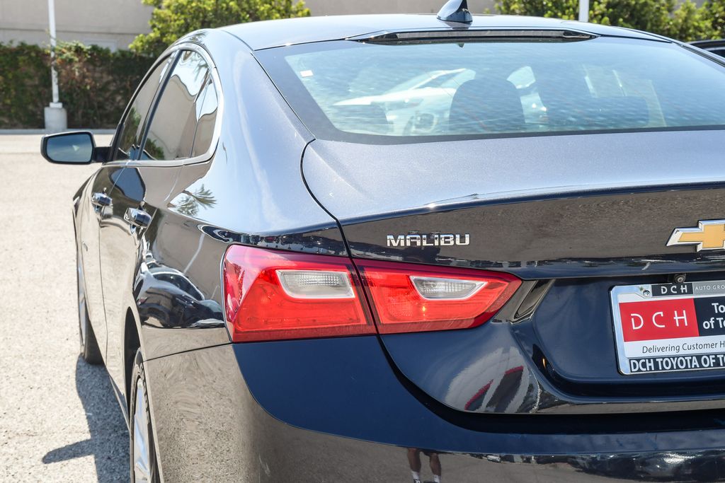 Thumbnail: 2023 Chevrolet Malibu - 19