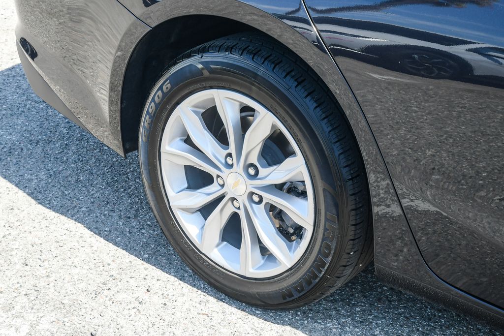 Thumbnail: 2023 Chevrolet Malibu - 7