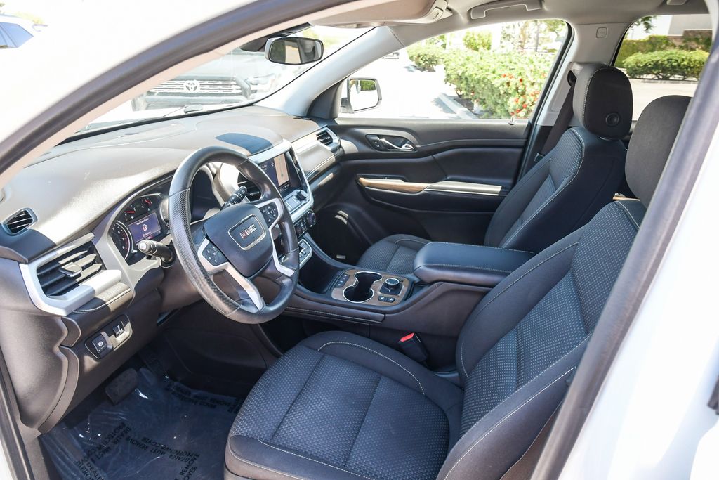 Thumbnail: 2022 GMC Acadia - 10