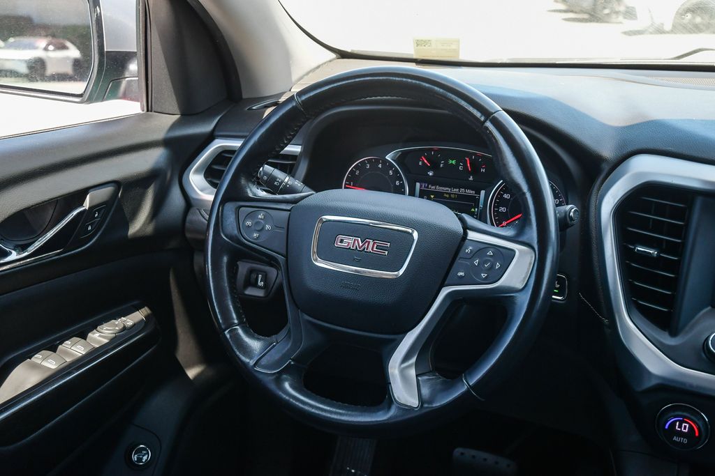 Thumbnail: 2018 GMC Acadia - 2