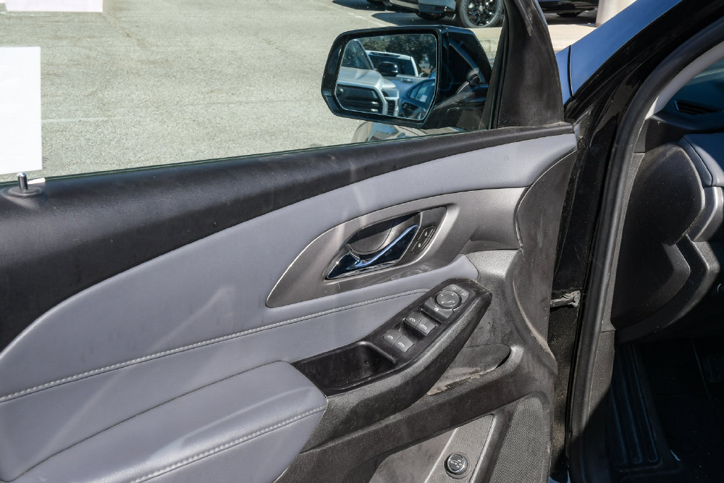 Thumbnail: 2019 Chevrolet Traverse - 29