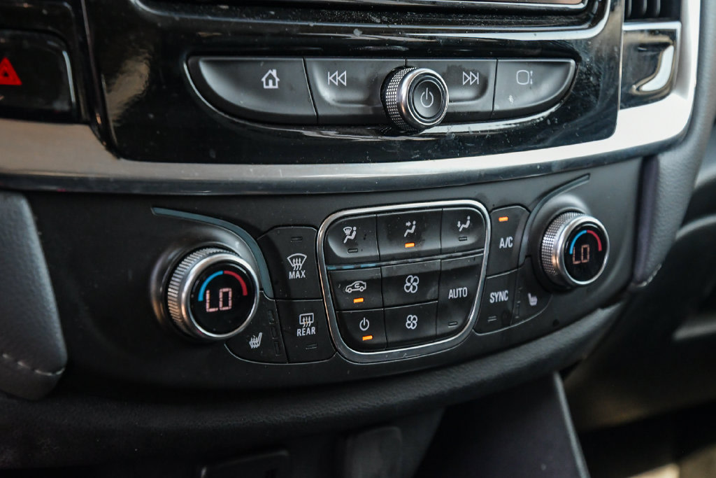 Thumbnail: 2019 Chevrolet Traverse - 26