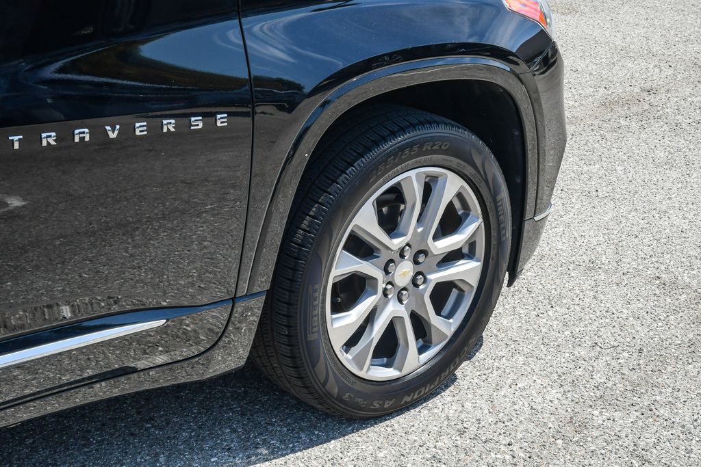 Thumbnail: 2020 Chevrolet Traverse - 21