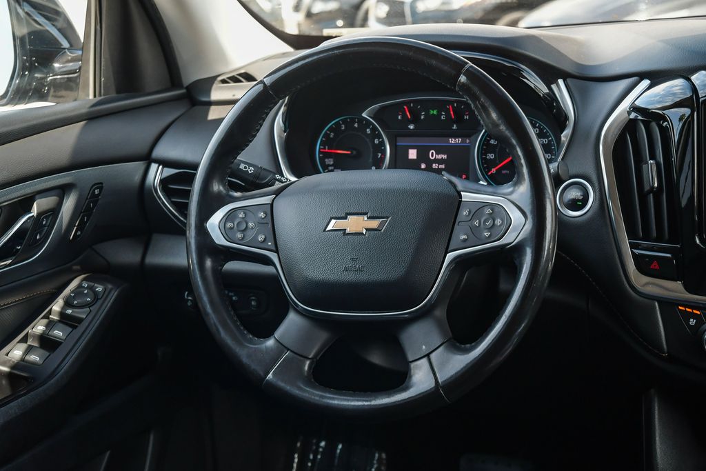 Thumbnail: 2020 Chevrolet Traverse - 2