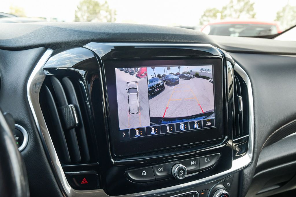Thumbnail: 2020 Chevrolet Traverse - 28