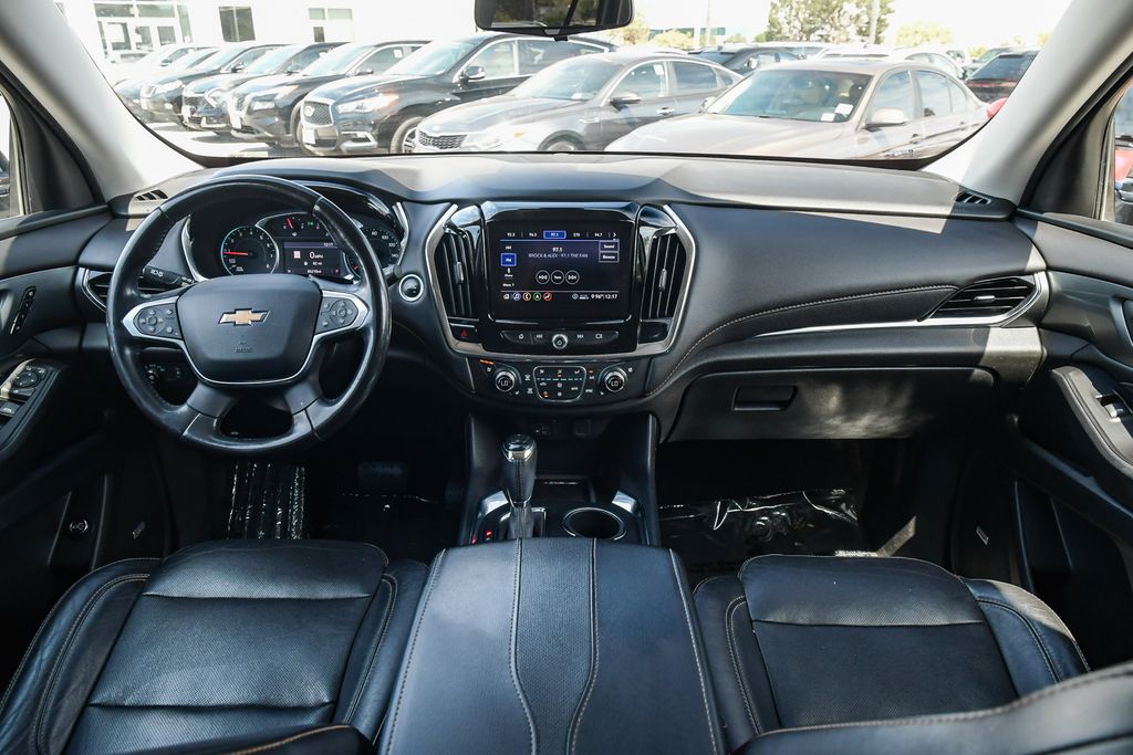 Thumbnail: 2020 Chevrolet Traverse - 9